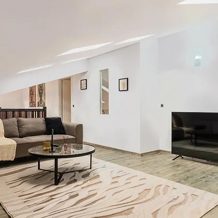 Zen Loft With Forest View In Silver Mountain Appartamento Braşov