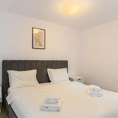 Appartamento Zen Loft With Forest View In Silver Mountain Braşov